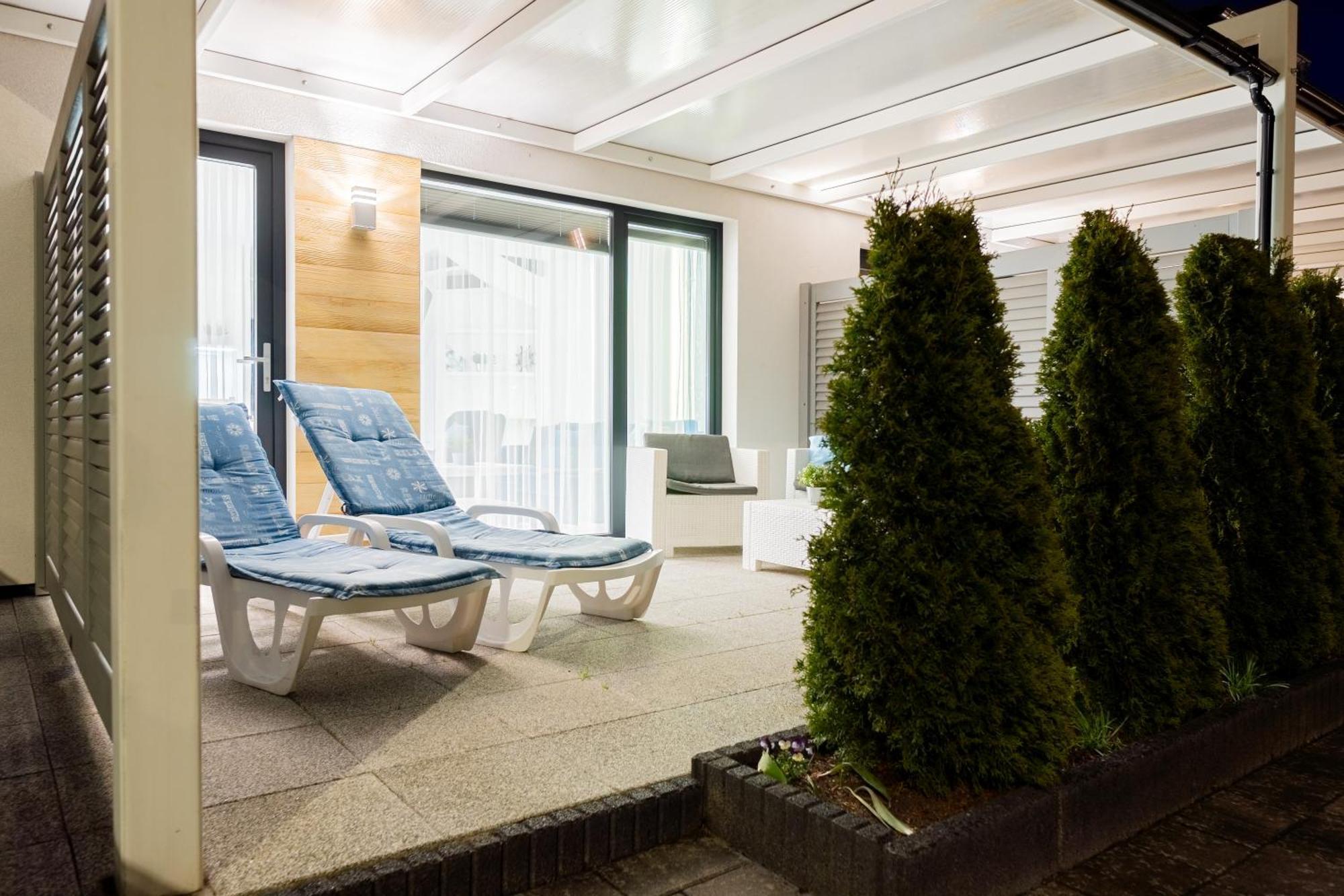 Barka - Apartamenty Premium Oraz Pokoje Blisko Plazy Karwia Εξωτερικό φωτογραφία