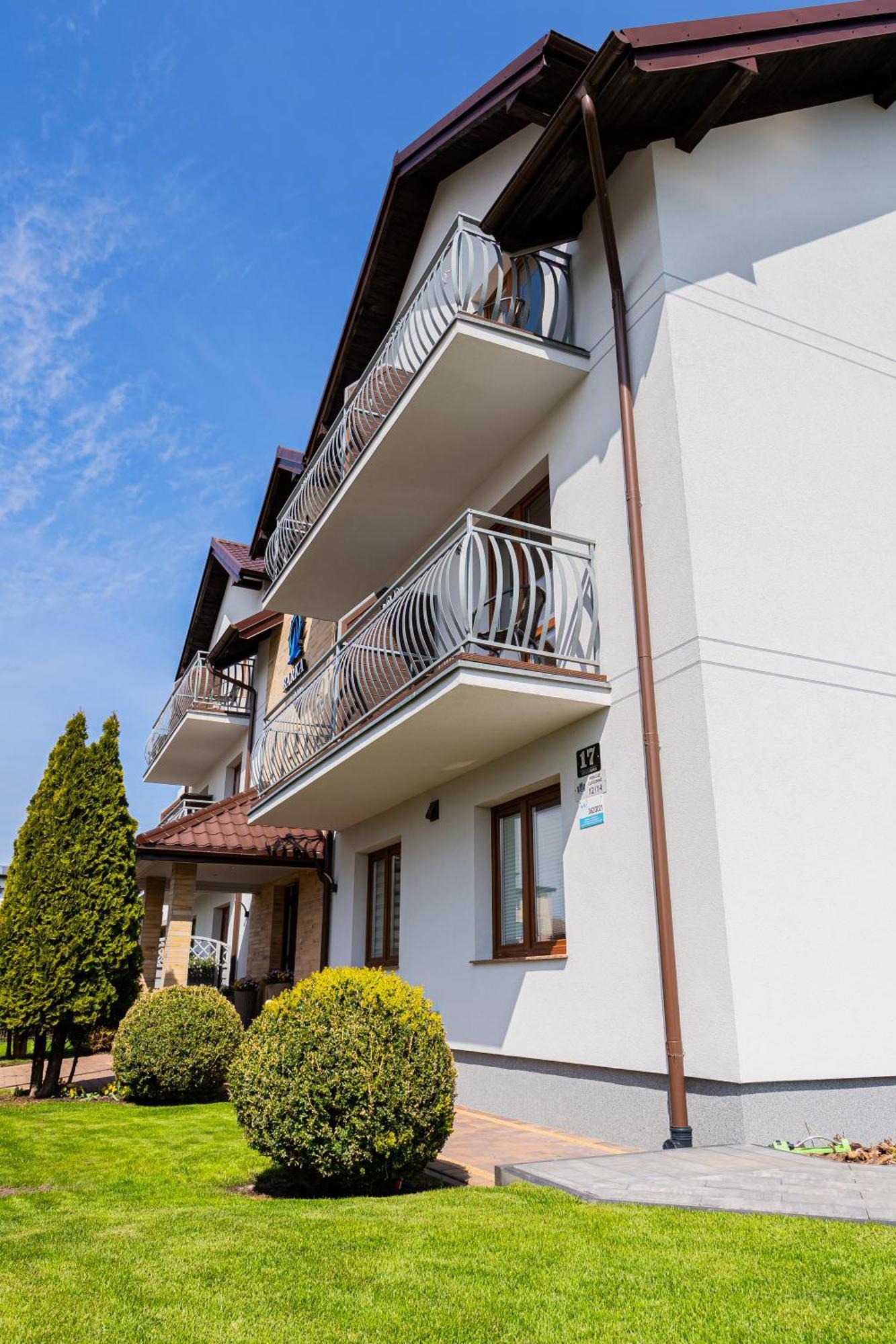 Barka - Apartamenty Premium Oraz Pokoje Blisko Plazy Karwia Εξωτερικό φωτογραφία